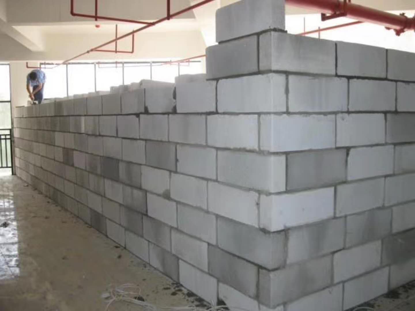 蕉岭蒸压加气混凝土砌块承重墙静力和抗震性能的研究